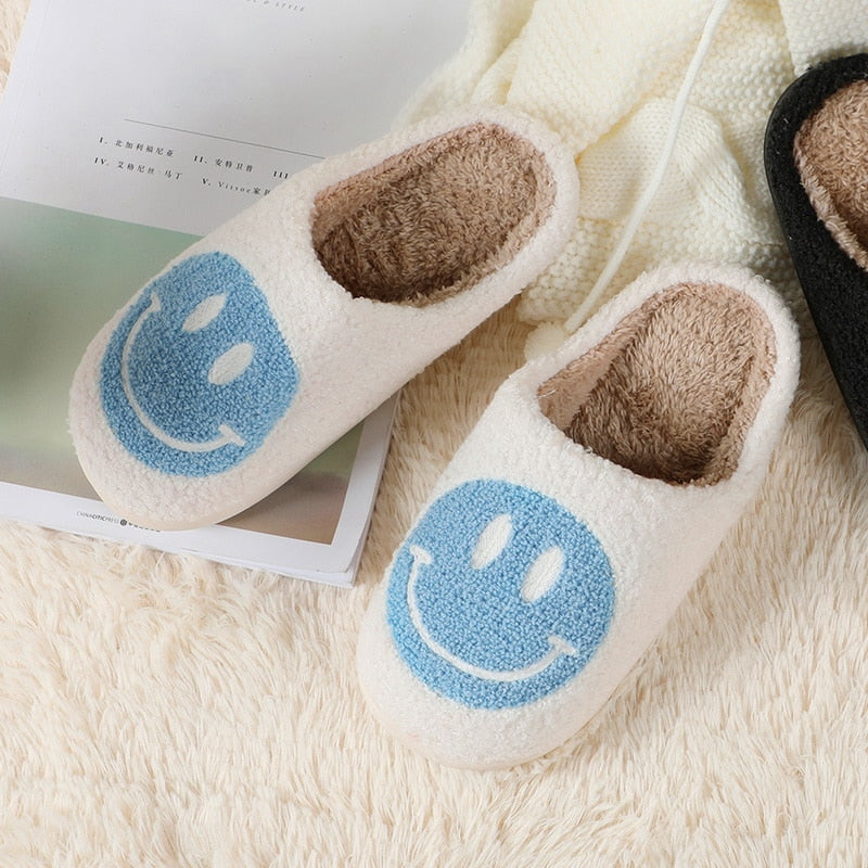 Big Smiley Pattern Slippers 2.0