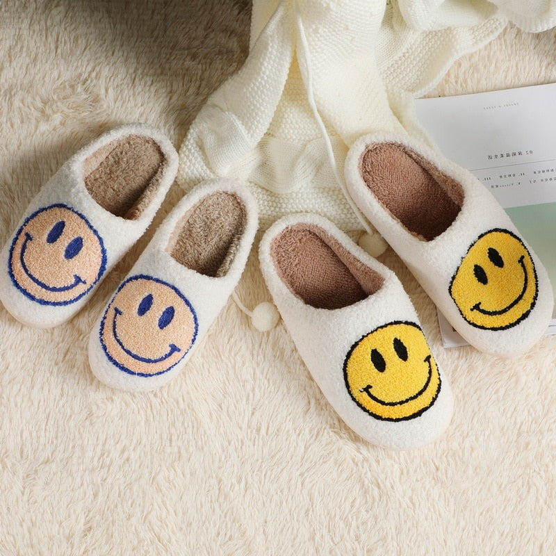 Big Smiley Pattern Slippers 2.0